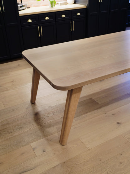 Hudson Table
